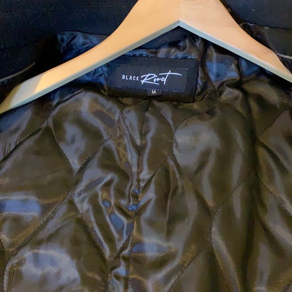 Men’s Overcoat - Picture 3 of 9